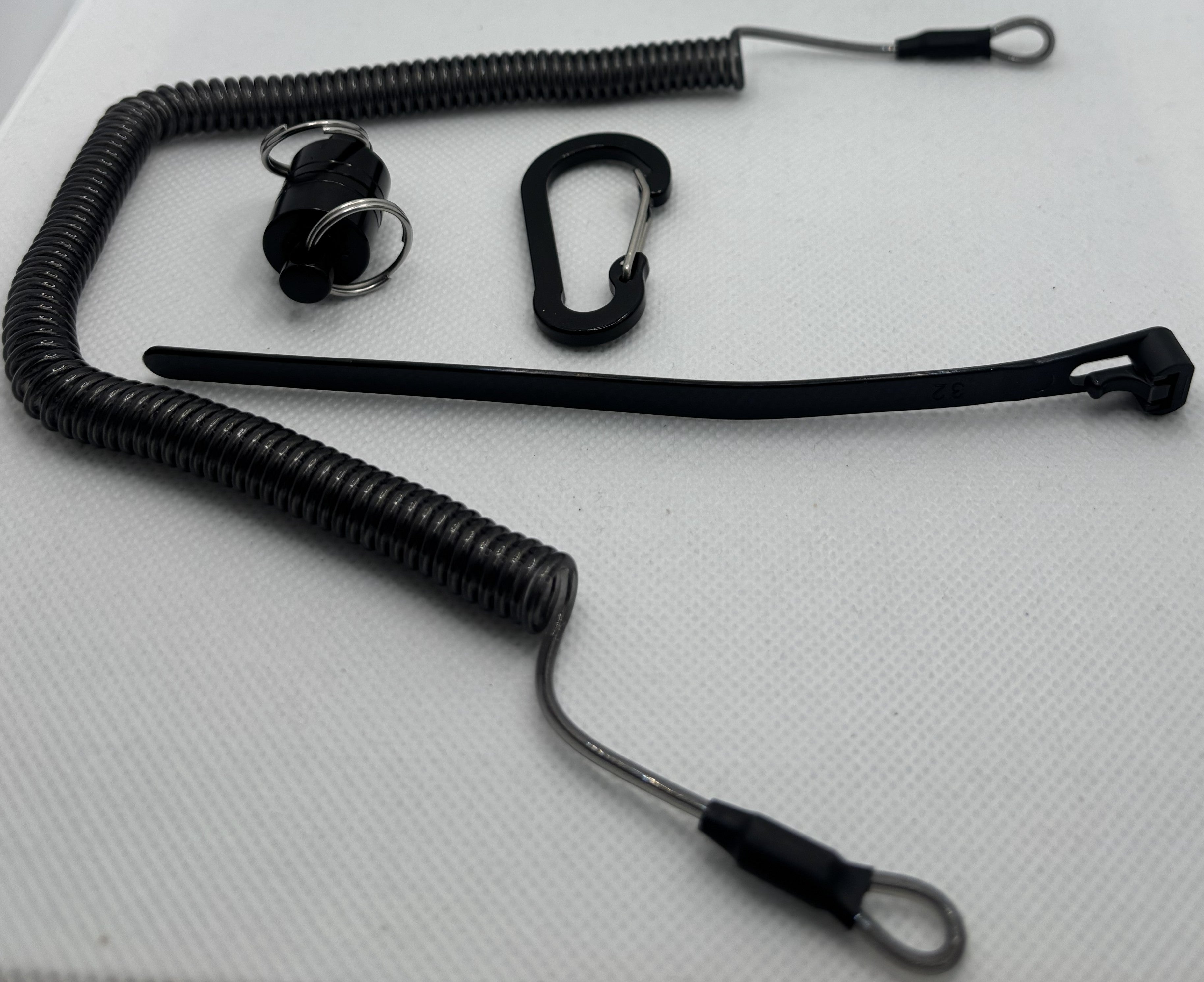 Apex Fishing Magnetic Net Release with Coiled Lanyard